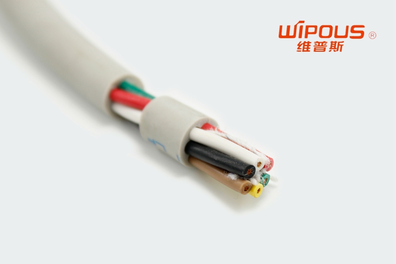 高柔性控制<a href=http://www.quseng.cn/ target=_blank class=infotextkey>拖鏈電纜</a>.jpg