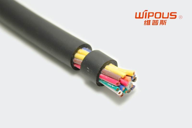 <a href=http://www.quseng.cn/ target=_blank class=infotextkey>拖鏈電纜</a>注意事項.jpg